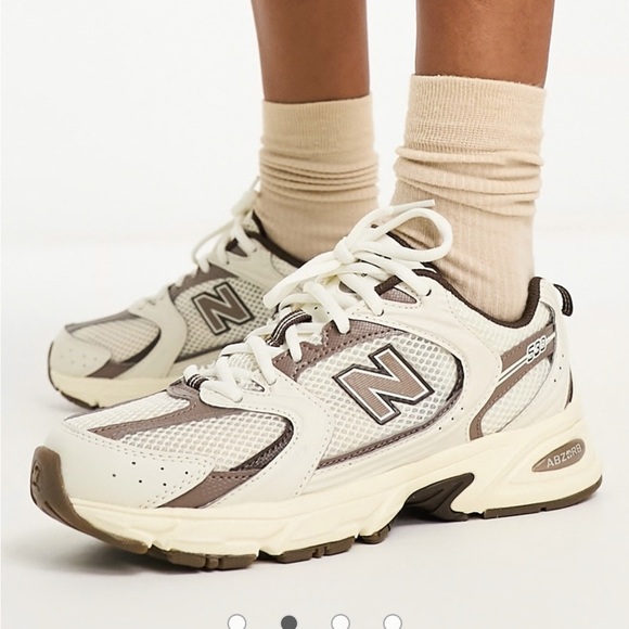 New Balance 530 Sneakers - Picture 1 of 10